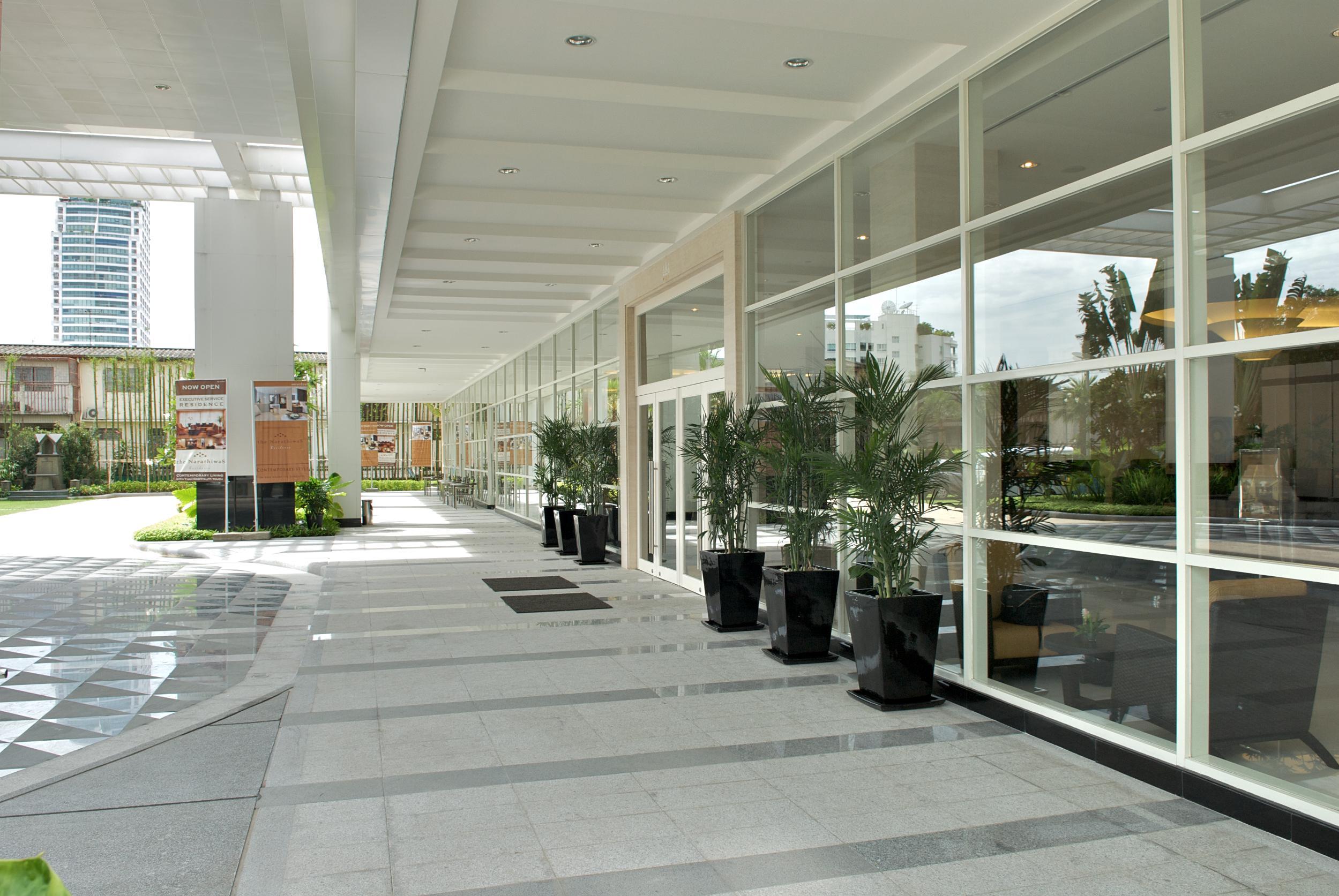 The Narathiwas Hotel & Residence Sathorn Bangkok Extérieur photo
