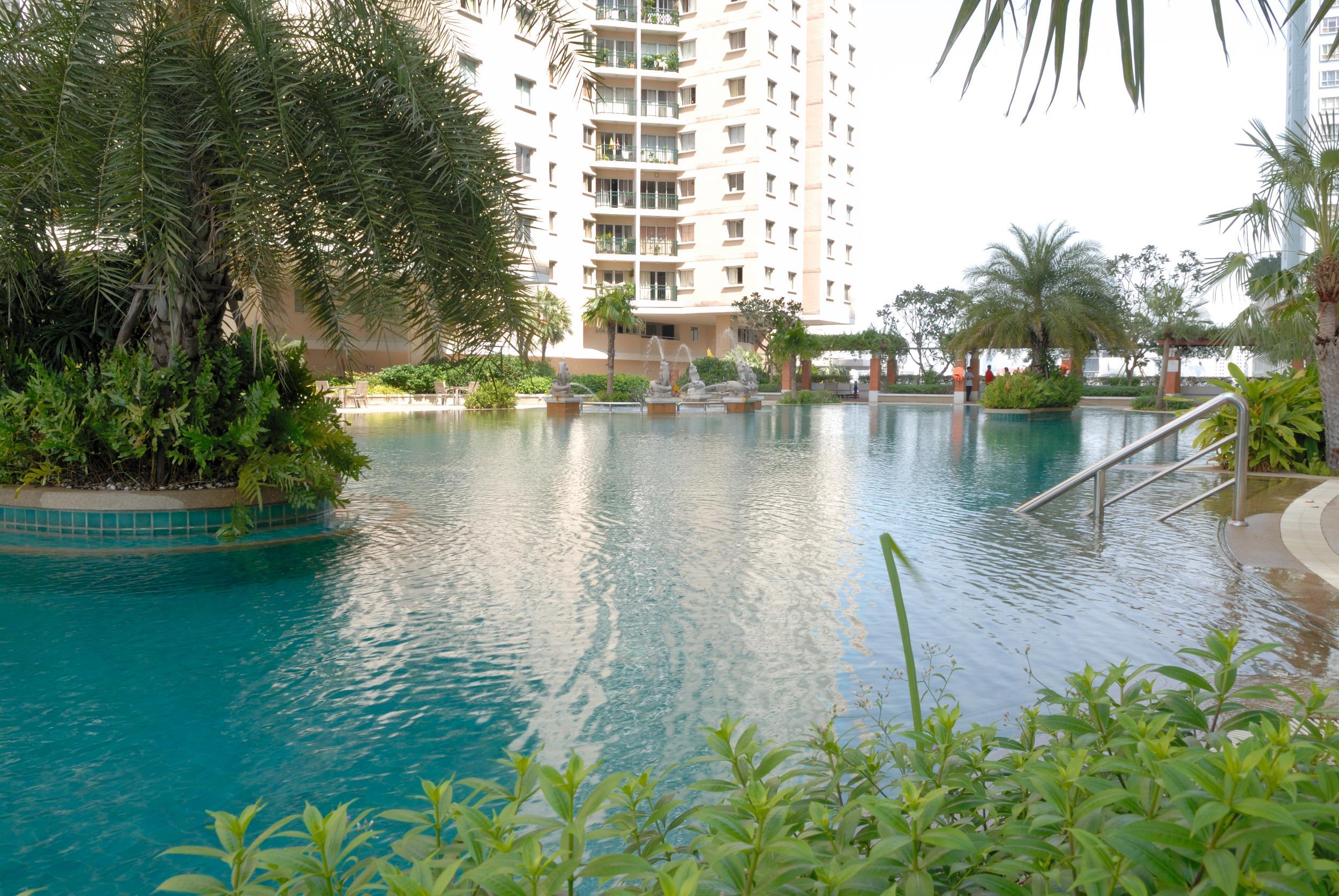 The Narathiwas Hotel & Residence Sathorn Bangkok Extérieur photo
