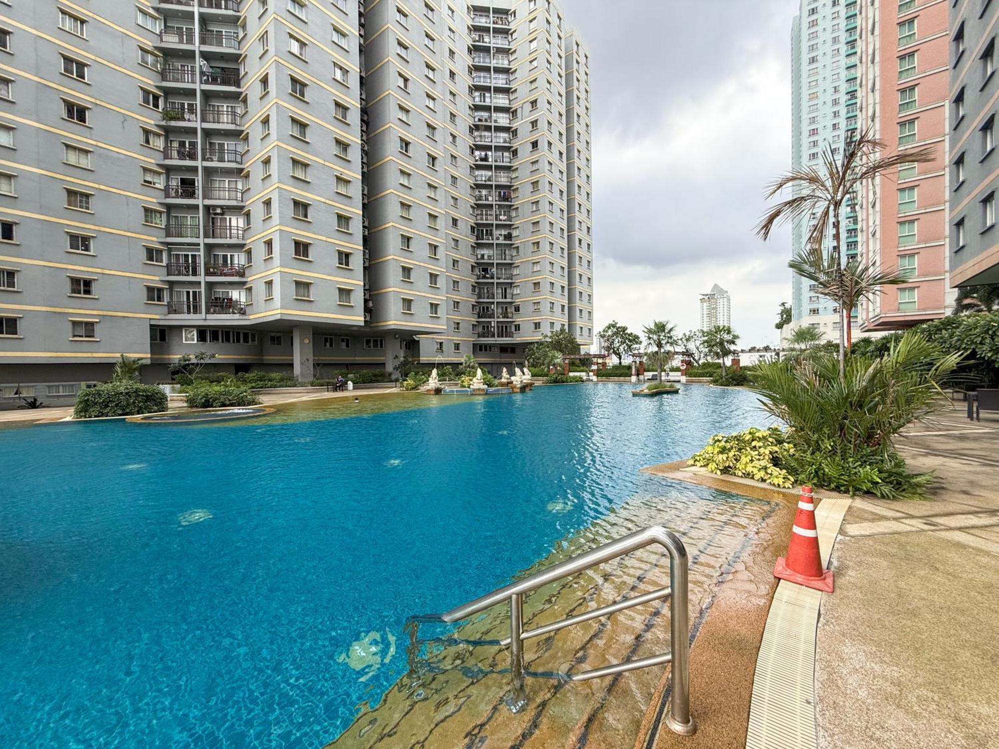 The Narathiwas Hotel & Residence Sathorn Bangkok Extérieur photo