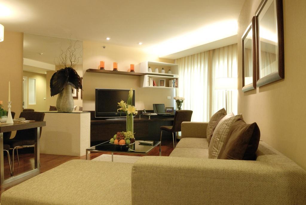 The Narathiwas Hotel & Residence Sathorn Bangkok Extérieur photo