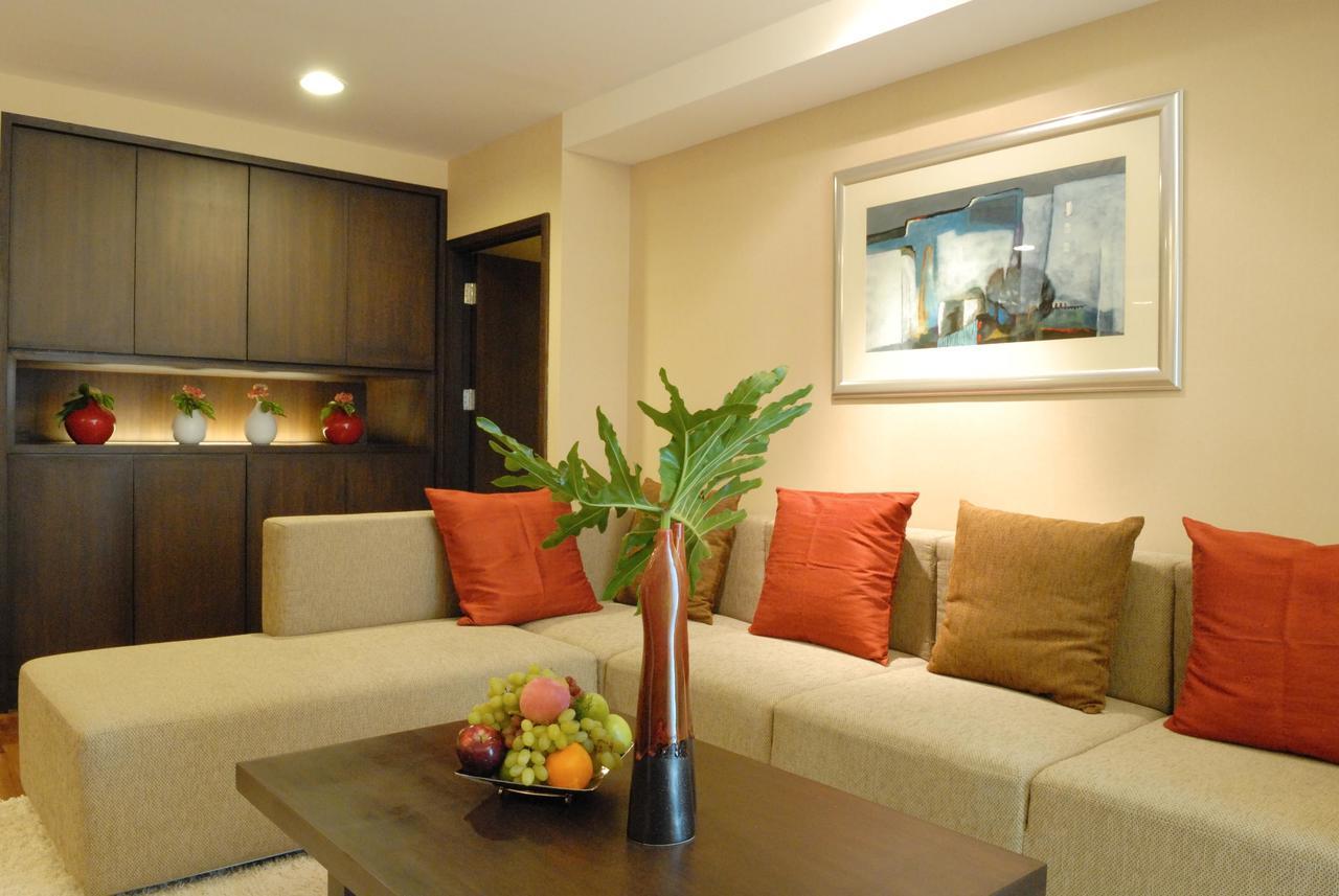 The Narathiwas Hotel & Residence Sathorn Bangkok Extérieur photo